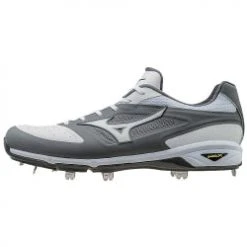 The Softball Group Mizuno Dominant IC Low Men's Cleats